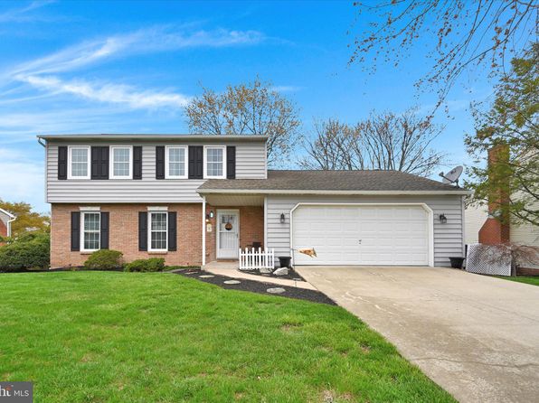 1546 Singer Rd, Wyomissing, PA 19610