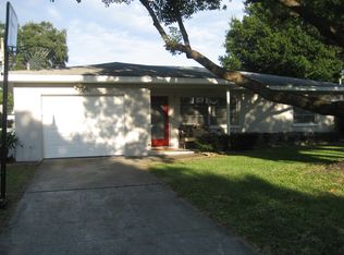 1273 Robin Hood Ln, Dunedin, FL 34698