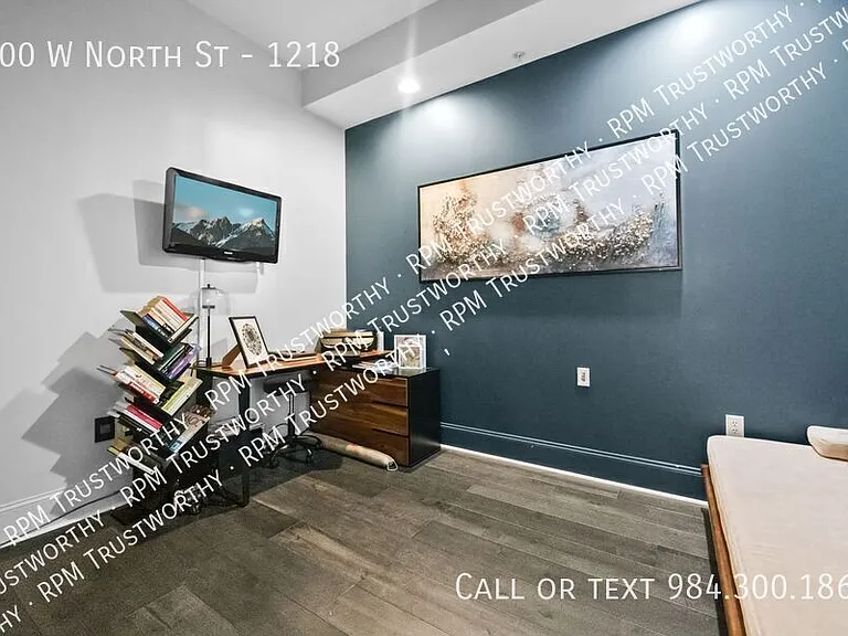 400 W North St #1218 — Photo 35