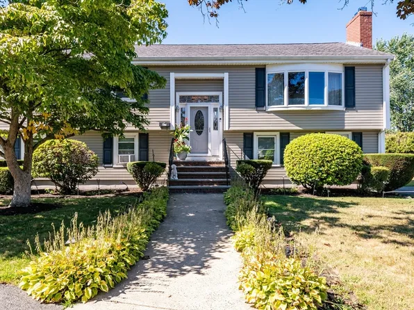 27 Carr Rd, Saugus, MA 01906