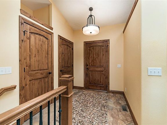 5th image of 6238 Golden Eagle Way