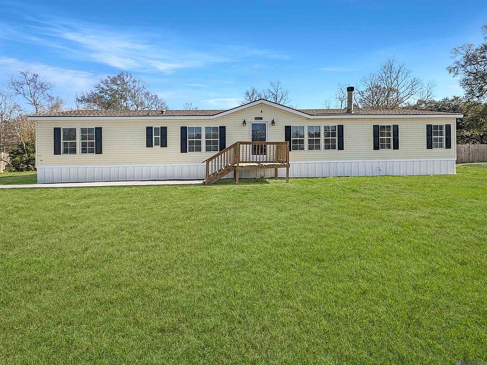 1st image of 32230 Tuck Ln