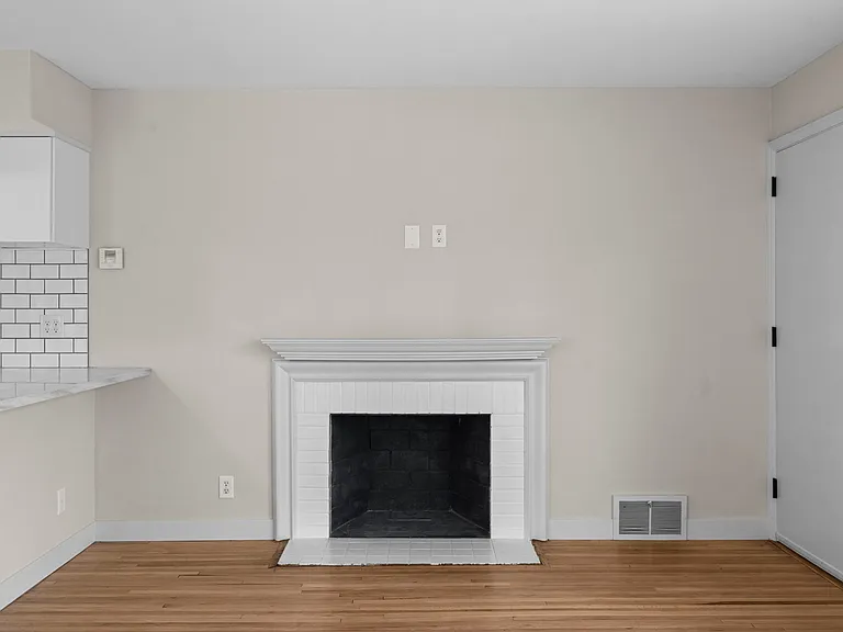 4705 France Ave S — Photo 2