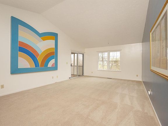 5th image of 804 Lakeshore Dr