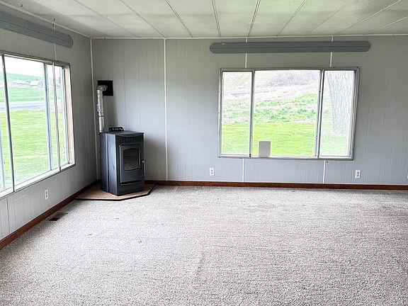 4th image of 301 Klemgard Rd