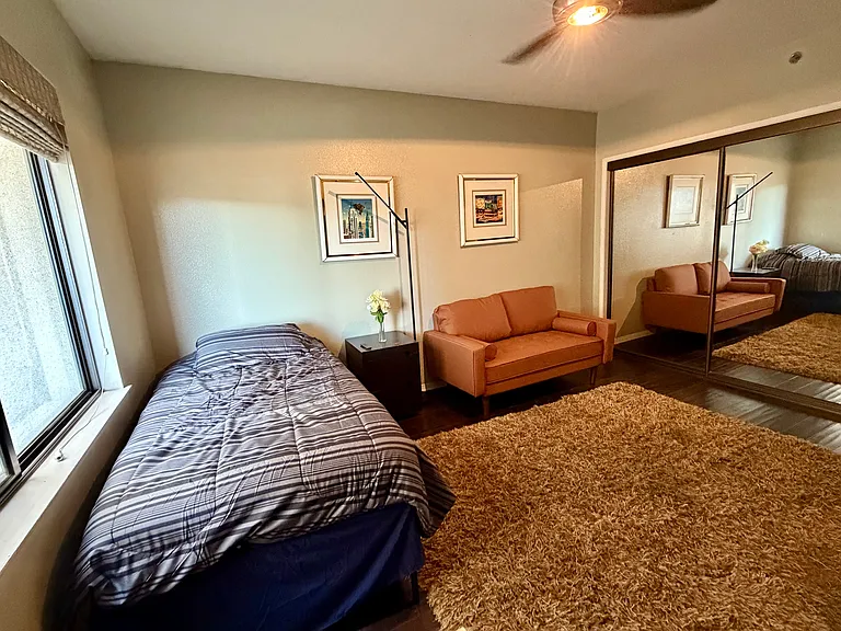 150 Ocean Park Blvd #423 — Photo 9