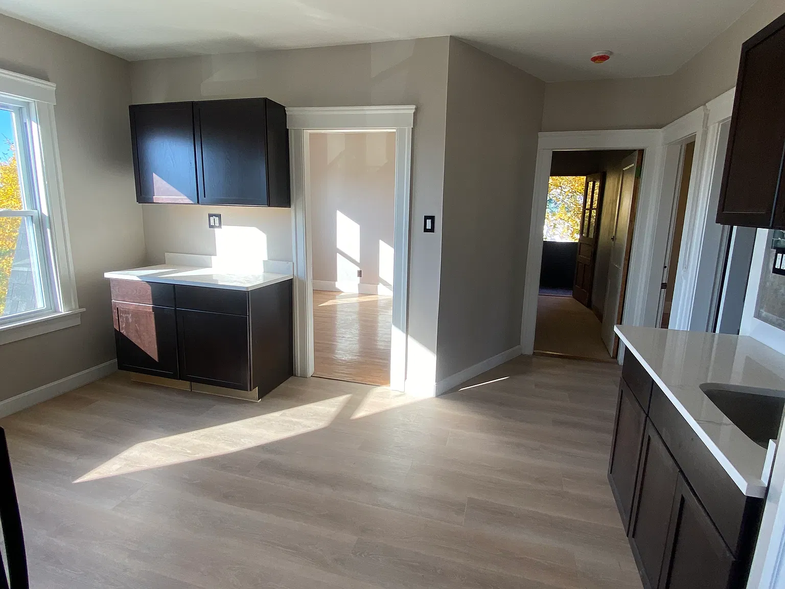 4 bed, $2,350 — Photo 2