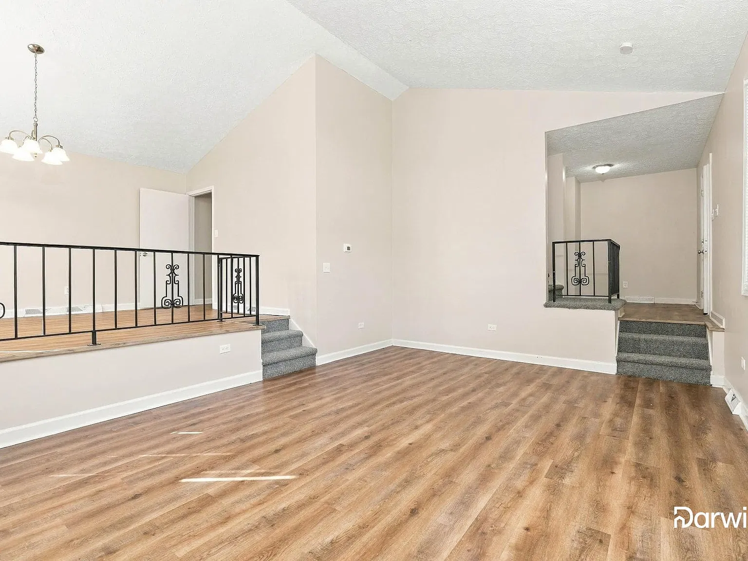 4 bed, 2.5 bath, 2100 sqft, $2,210 — Photo 4