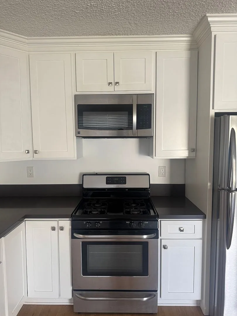 21013 Reynolds Drive — Photo 3