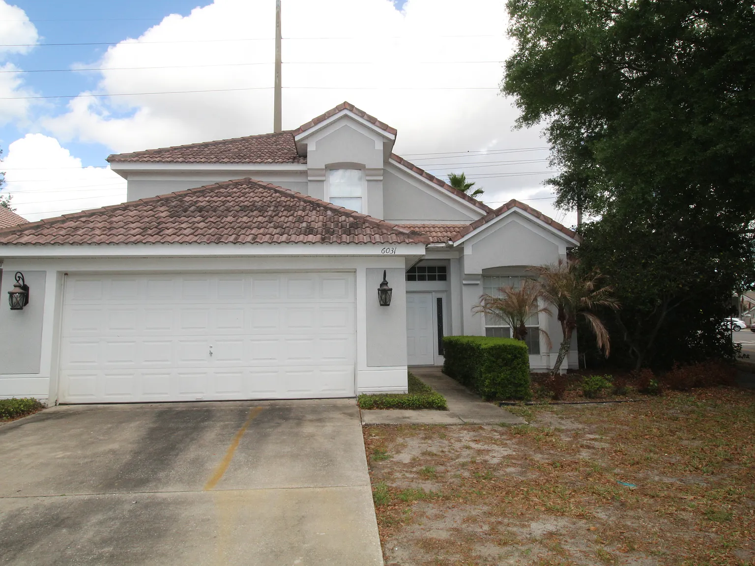 3 bed, 2.5 bath, 1915 sqft, $3,400 — Photo 1