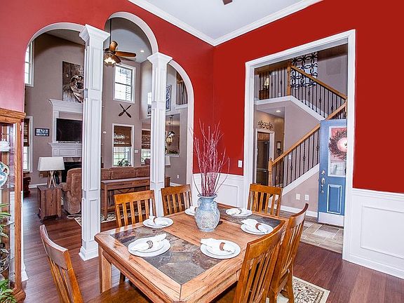 5th image of 501 Ravenna Ln