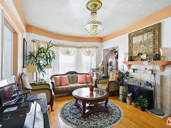 5th image of 1157 N Normandie Ave