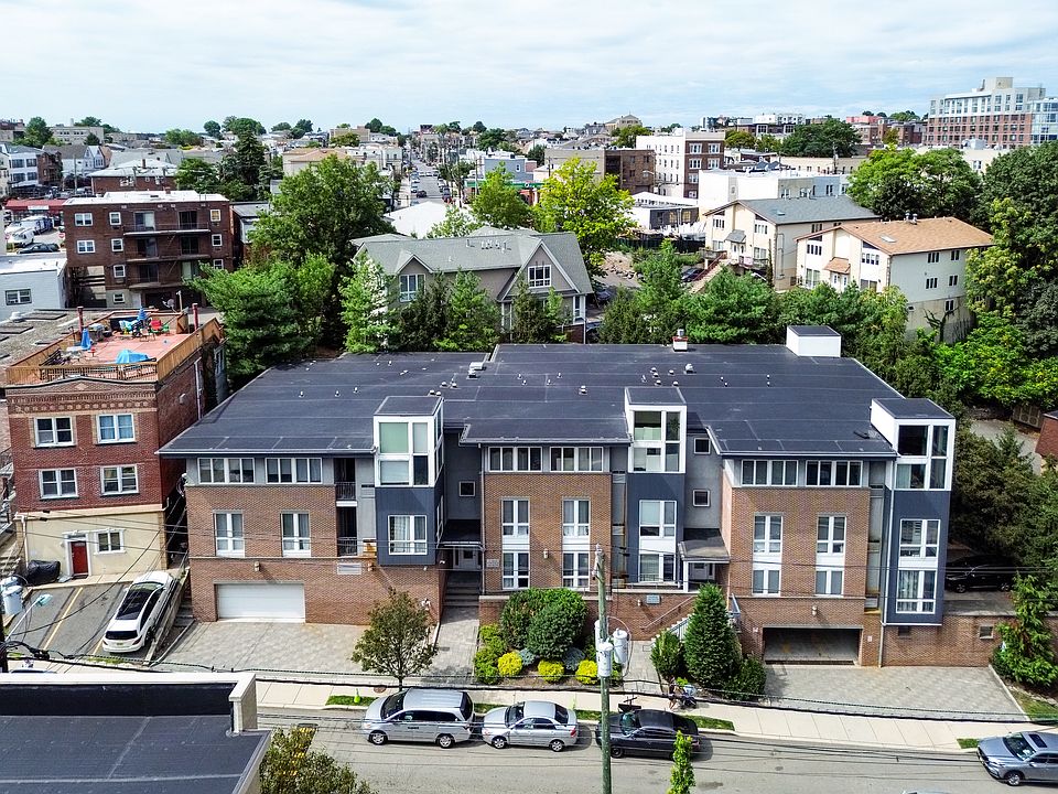 1st image of 255 Laird Ave APT 12