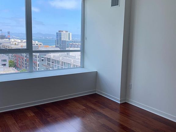 5th image of 300 Berry St Unit 1205