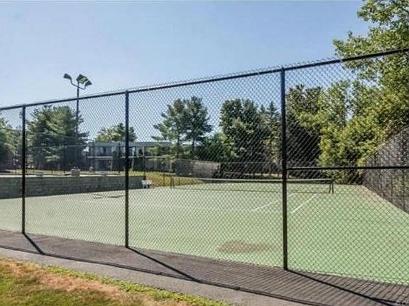 access to tennis court