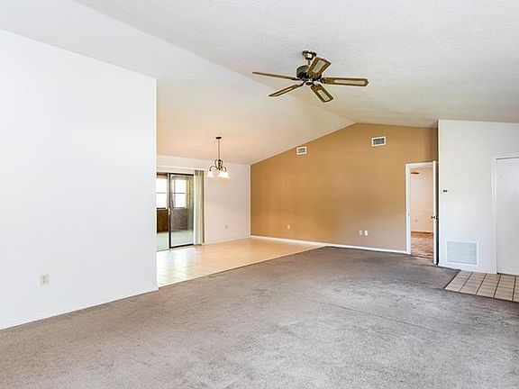 5th image of 207 Flagler Ct