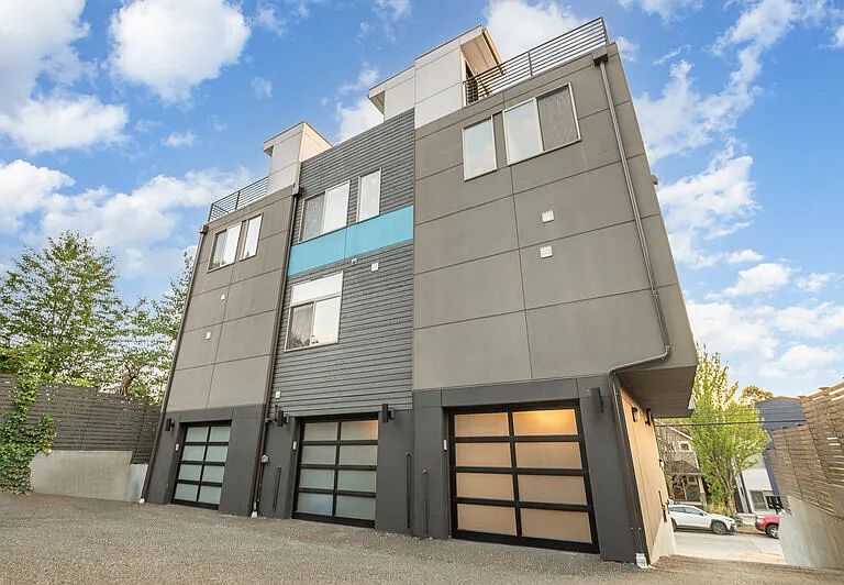 206 22nd Ave #C — Photo 1