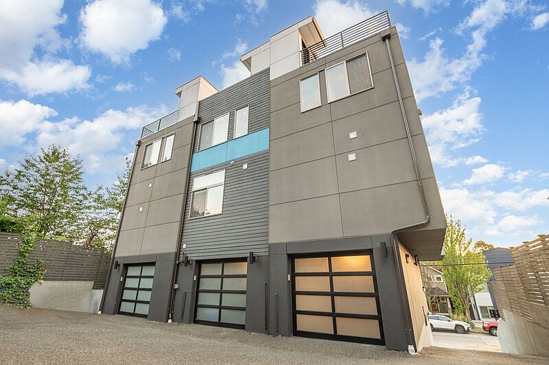 1st image of 206 22nd Ave #C