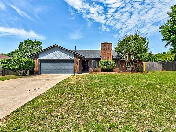 2nd image of 3829 Seaward Cir