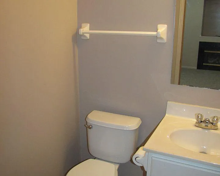 10235 Riverstone Cir — Photo 8