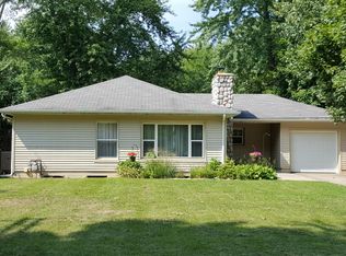 1770 Fairplain Ave, Benton Harbor, MI 49022