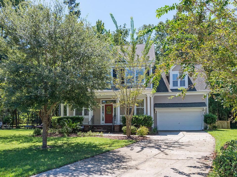 1st image of 115 Blackwater Dr