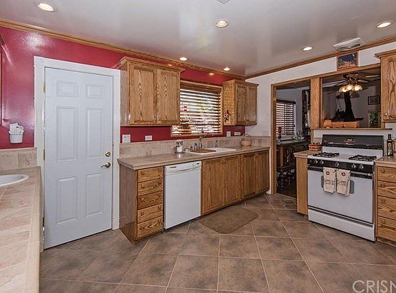 5th image of 9651 Odessa Ave
