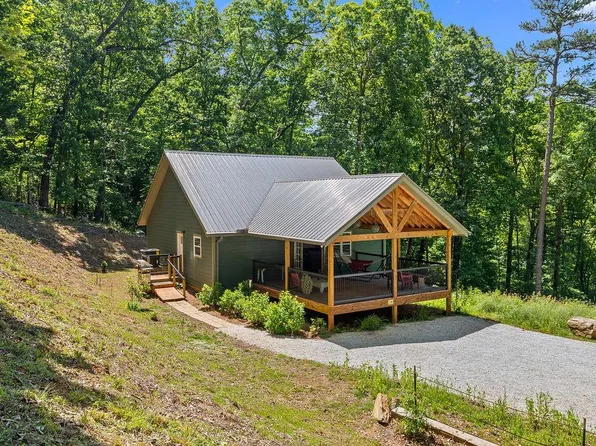 3982 Tessentee Rd, Franklin, NC 28734