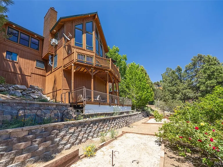 1165 Green Mountain Dr — Photo 47