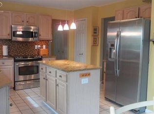 5560 Underhill Ct, Grand Blanc, MI 48439