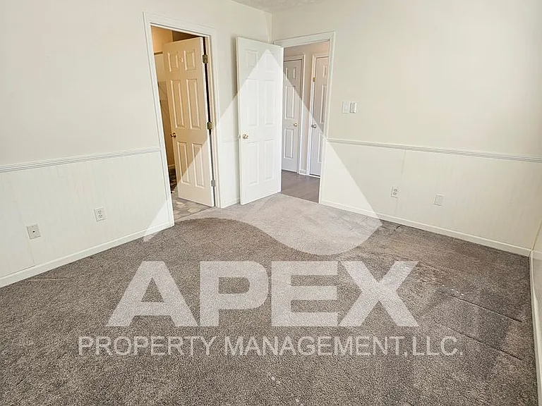 8705 Trapper Ln — Photo 17