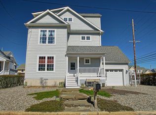 200 Carmel Dr, Lavallette, NJ 08735