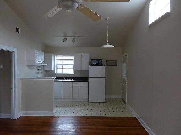 2nd image of 1207 W 51st St N