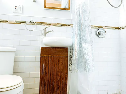 Rented by EXR | media 5