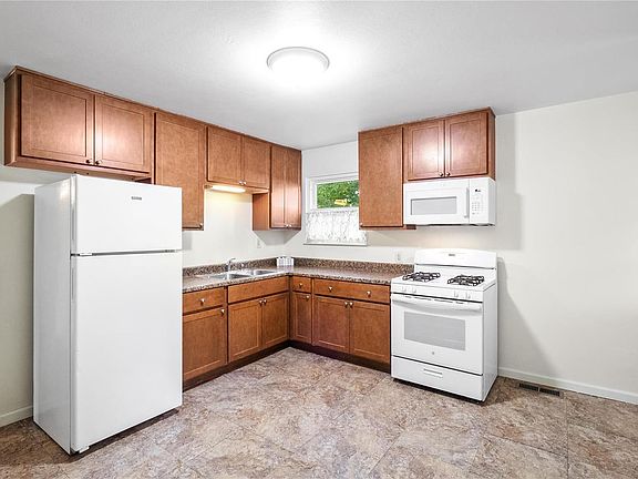 5th image of 1800 Keelen Dr