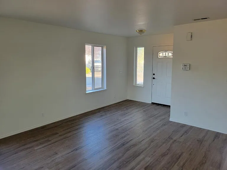 29035 215th Pl SE — Photo 4