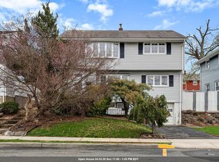 700 9th St, Secaucus, NJ 07094