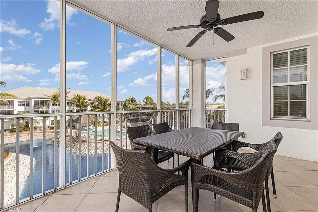 3 bed, 2.0 bath, 1590 sqft, $3,745 — Photo 2