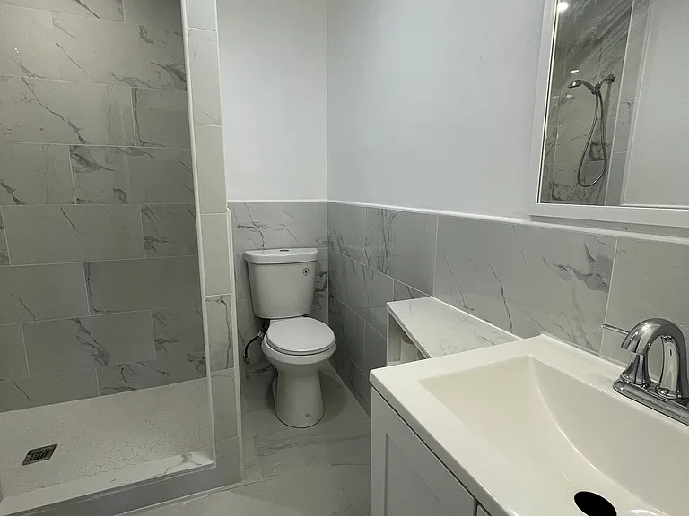 83 Hobart St #83 — Photo 9