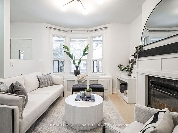 3rd image of 216 Parkmount Rd