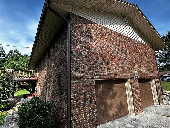 5th image of 111 Hutton Ct