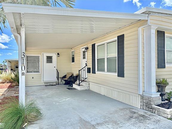 3rd image of 310 MOUNT PINEY AVENUE NE #266