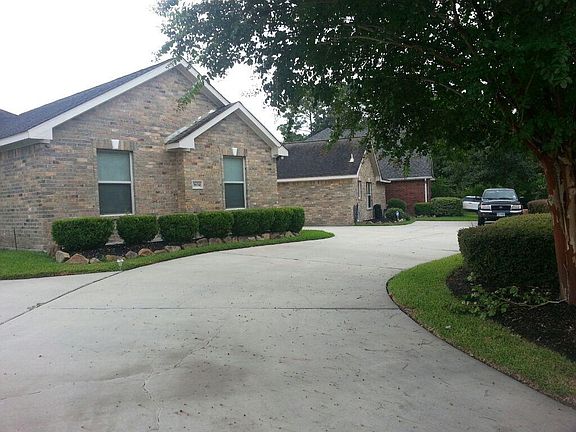 3rd image of 3634 Country Club Blvd