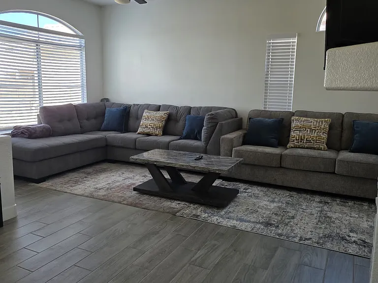 Silver Lantern Dr — Photo 16