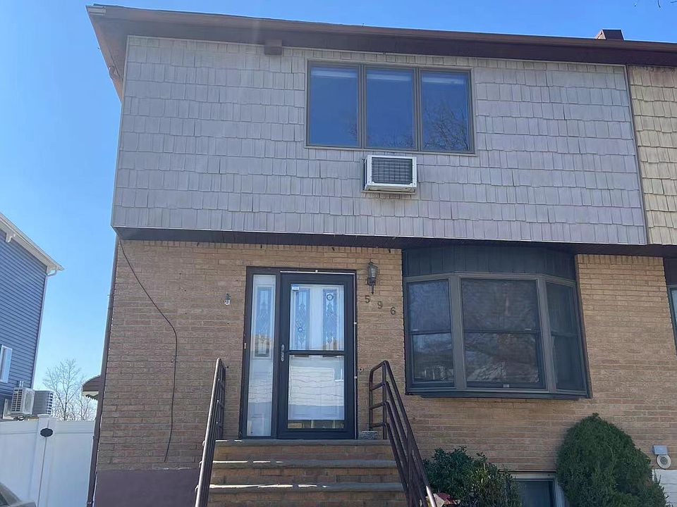 1st image of 596 Naughton Ave #1