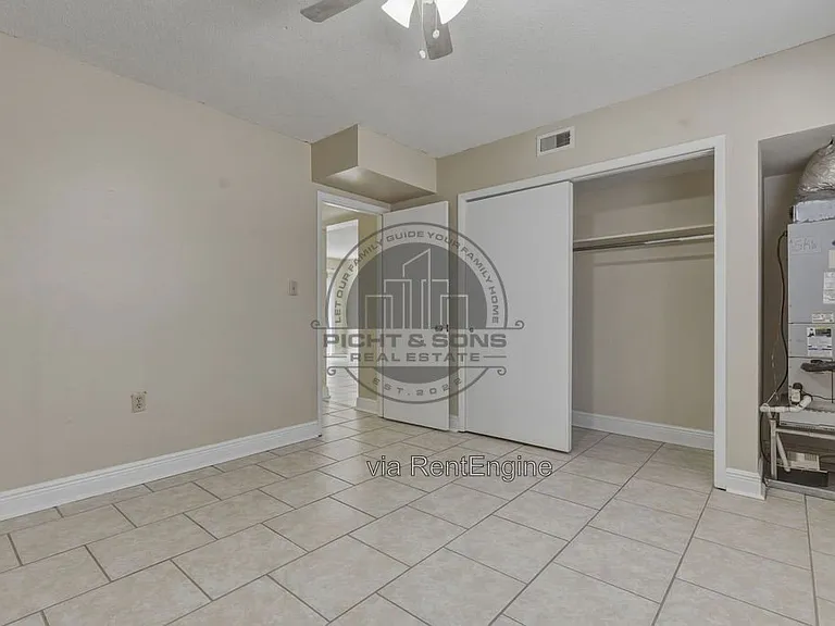 Capitol Village — Photo 16