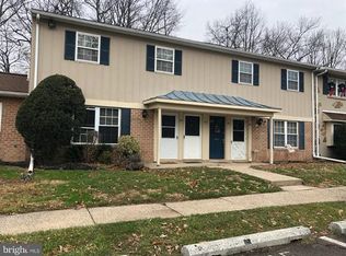 91 Shannon Dr, North Wales, PA 19454