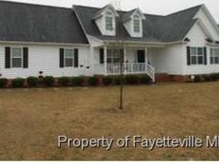 5609 Quiet Acres Ln, Wade, NC 28395