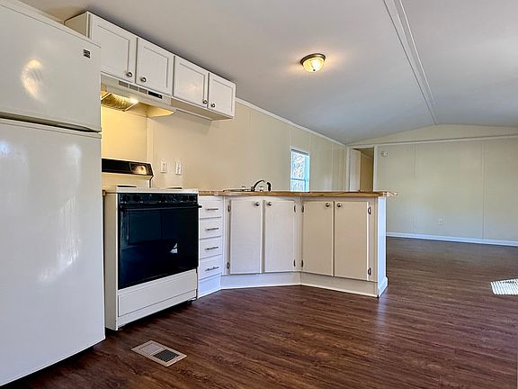 5th image of 5329 Eastwood Cir