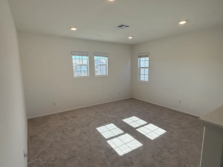 31404 Sycamore Leaf Dr — Photo 11